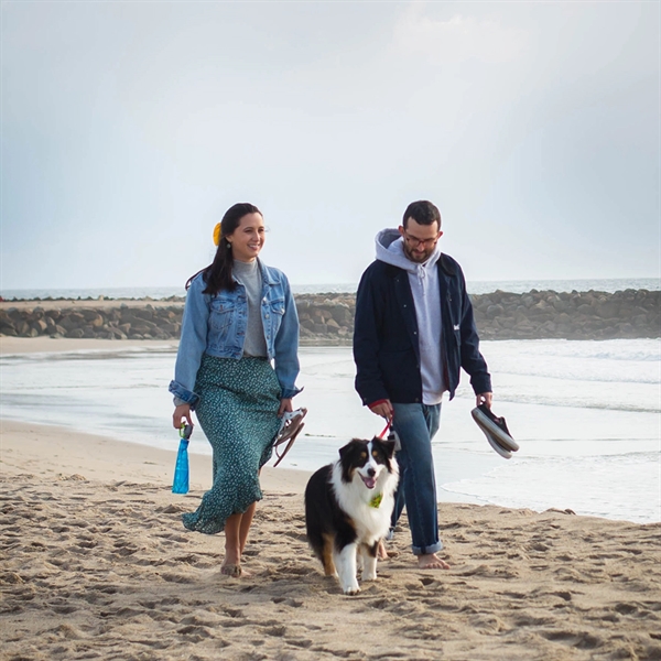 Introducing Vapur EZ Lick, the foldable dog water bottle and the... from ASI 46170 Compass Industries Inc