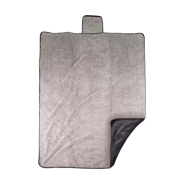 Basecamp blanket... from ASI 88060 Snugz/USA Inc / Sweda®