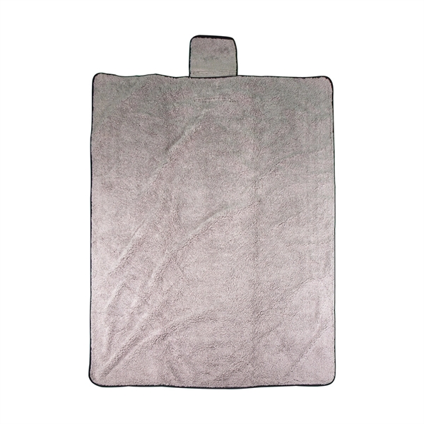 Basecamp blanket... from ASI 88060 Snugz/USA Inc / Sweda®